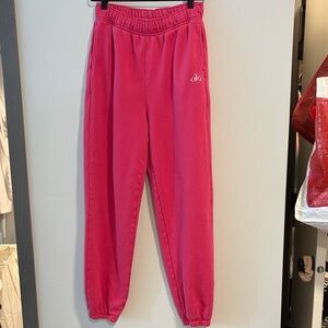 ALO Yoga womens Bright Pink Sweat Joggers💕💕💕